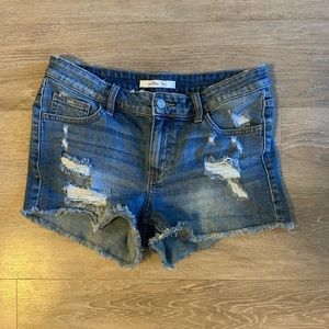 Willow and root Jean cut off shorts. Mid rise.
